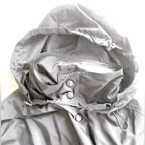 NWT Zara Navy light weight nylon cape perfect for layering and traveling o|s - Picture 8 of 14